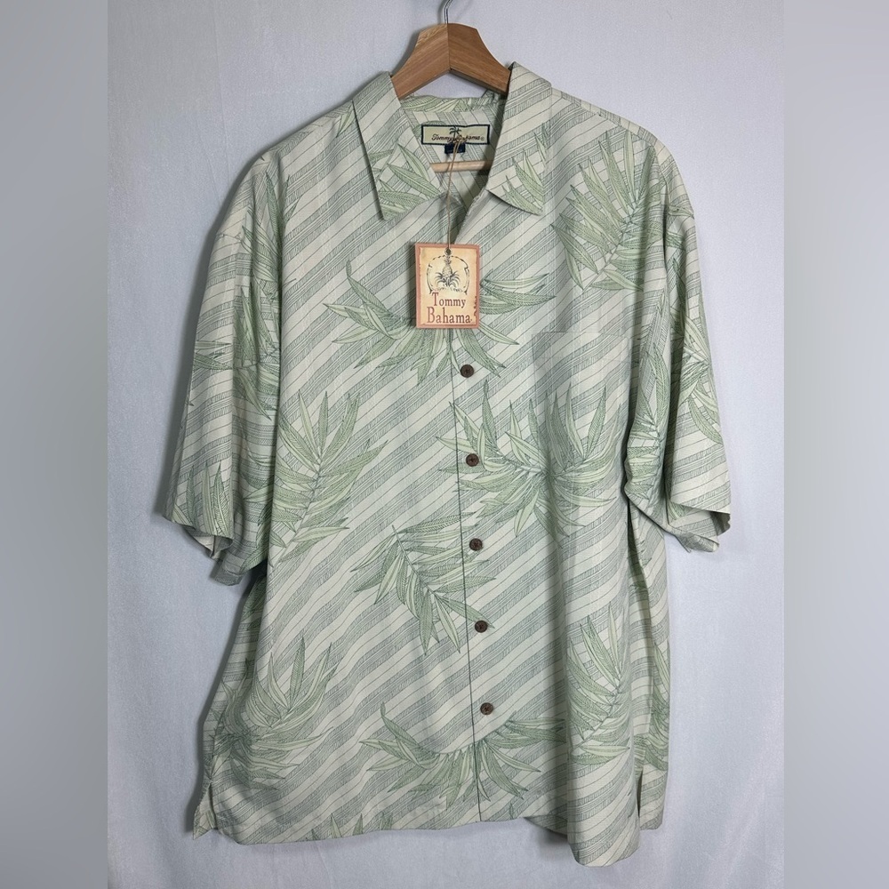 Tommy Bahama Palm Drive Silk Camp Shirt Mens L Sandpiper Green Striped NWT